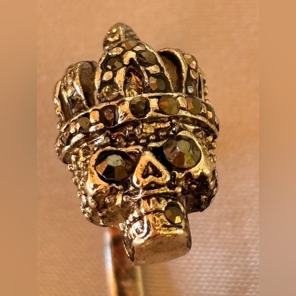 Skeleton Queen Multi-Finger Ring - Picture 12 of 16